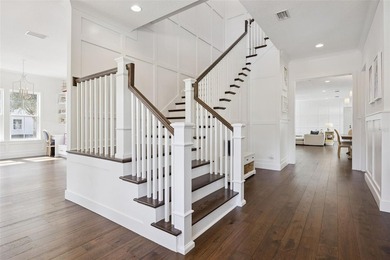 PARADE of HOMES-OAKLAND PARK! Experience refined Florida living - photo 45