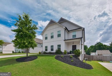 Welcome to 266 Shoals Bridge Road in the highly sought-after - photo 3