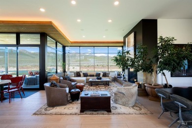 Experience one of the premier luxury horse properties in the - photo 11