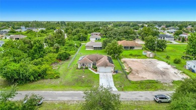 Welcome to this beautifully maintained 3-bedroom, 2-bath home - photo 11