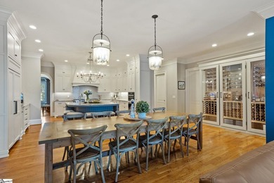 You've found it! Ideal in-town retreat to gather your family & - photo 19