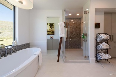 Experience one of the premier luxury horse properties in the - photo 21