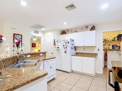 Welcome to this beautifully maintained 3-bedroom, 2-bath home - photo 21