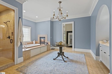You've found it! Ideal in-town retreat to gather your family & - photo 27