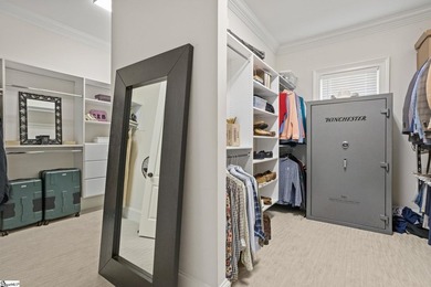 You've found it! Ideal in-town retreat to gather your family & - photo 29