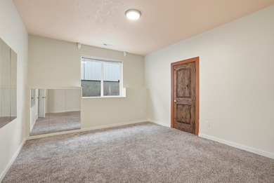 Great Investment or a Dream Home! Daylight Rancher built in 2015