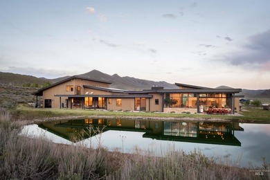 Experience one of the premier luxury horse properties in the - photo 37