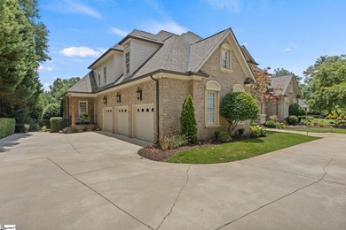 You've found it! Ideal in-town retreat to gather your family & - photo 46