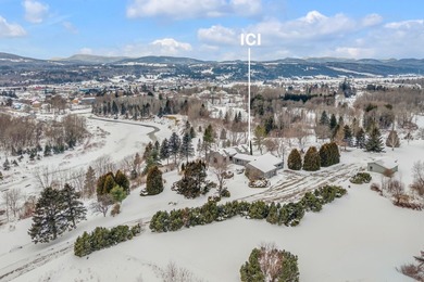 Situee au coeur de Charlevoix, cette propriete d'exception se - photo 1