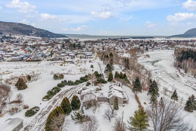 Situee au coeur de Charlevoix, cette propriete d'exception se - photo 4