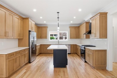 Brand new custom construction Colonial offering quality - photo 14