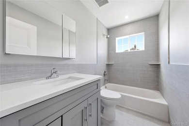 Brand new custom construction Colonial offering quality - photo 21