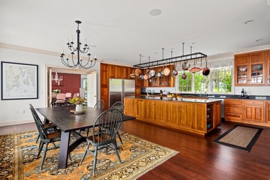 East Bay is a lovely coastal estate, an ideal summer retreat and - photo 21