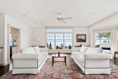 East Bay is a lovely coastal estate, an ideal summer retreat and - photo 23