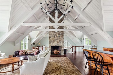 East Bay is a lovely coastal estate, an ideal summer retreat and - photo 29