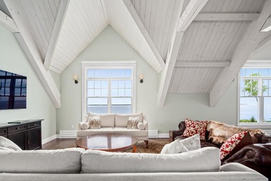 East Bay is a lovely coastal estate, an ideal summer retreat and - photo 30