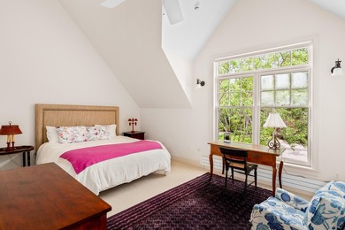 East Bay is a lovely coastal estate, an ideal summer retreat and - photo 36