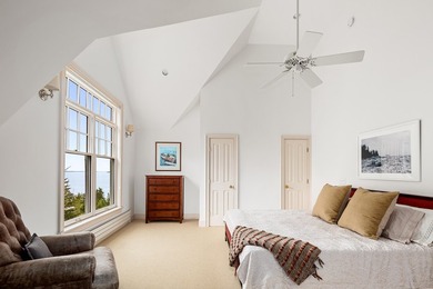 East Bay is a lovely coastal estate, an ideal summer retreat and - photo 38