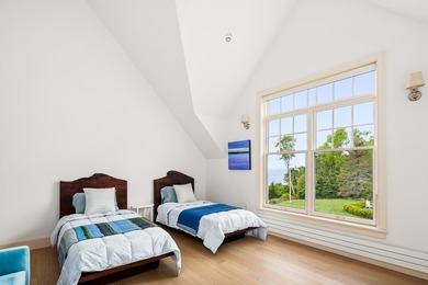East Bay is a lovely coastal estate, an ideal summer retreat and - photo 39