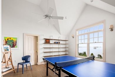 East Bay is a lovely coastal estate, an ideal summer retreat and - photo 41
