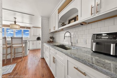 Timeless elegance meets modern luxury in this stunning 4,500 sq - photo 42