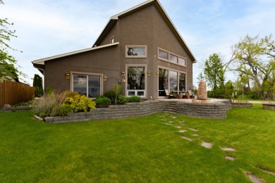 STUNNING HOME ON LAKE KAMPESKA!! - photo 3