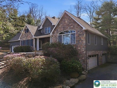 Welcome to your lakefront retreat in the heart of the Poconos - photo 3