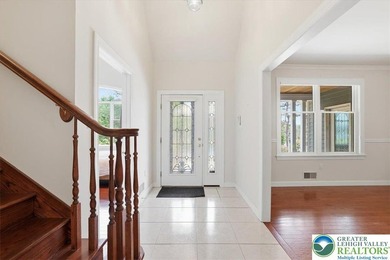 Welcome to your lakefront retreat in the heart of the Poconos - photo 4
