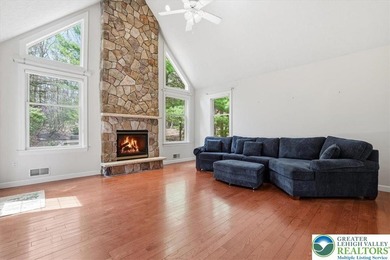 Welcome to your lakefront retreat in the heart of the Poconos - photo 7