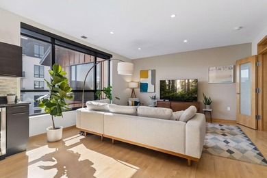 Top-floor condo in an incredible location in the Loop Calhoun - photo 11