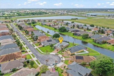Showpiece Upgrades - Prime Cul-de-Sac Waterfront - Move-In Ready - photo 2