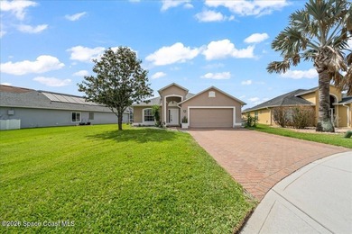 Showpiece Upgrades - Prime Cul-de-Sac Waterfront - Move-In Ready - photo 3