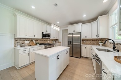 Tucked away on a quiet cul-de-sac, this beautifully updated home - photo 17