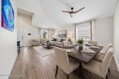 Showpiece Upgrades - Prime Cul-de-Sac Waterfront - Move-In Ready - photo 8