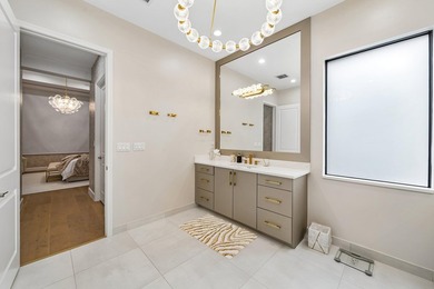 Magnificently appointed and designer decorated Venice model in - photo 19