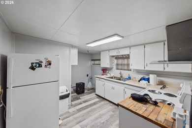 RARE INCOME PROPERTY OPPORTUNITY! Investor-focused property - photo 21