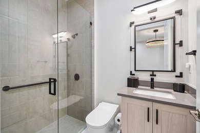 Magnificently appointed and designer decorated Venice model in - photo 23