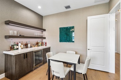 Magnificently appointed and designer decorated Venice model in - photo 26
