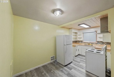 RARE INCOME PROPERTY OPPORTUNITY! Investor-focused property - photo 26