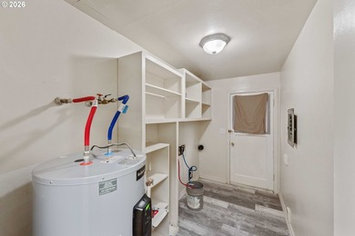 RARE INCOME PROPERTY OPPORTUNITY! Investor-focused property - photo 29