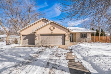 Lake Home Sale Pending in Forest Lake, Minnesota