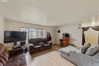 RARE INCOME PROPERTY OPPORTUNITY! Investor-focused property - photo 37