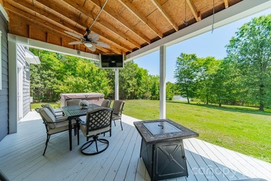 Tucked away on a quiet cul-de-sac, this beautifully updated home - photo 38