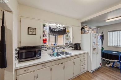 RARE INCOME PROPERTY OPPORTUNITY! Investor-focused property - photo 39