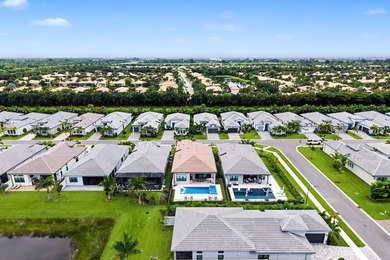 Magnificently appointed and designer decorated Venice model in - photo 42