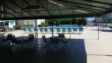 Motivated seller. Nice 1 Bedroom / 1.5 Bath condo in Three