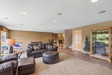 We are under contract. No more showings accepted. Welcome to - photo 14