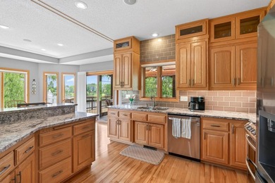 We are under contract. No more showings accepted. Welcome to - photo 22