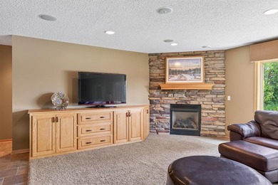 We are under contract. No more showings accepted. Welcome to - photo 35