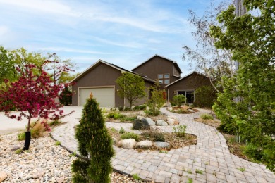 STUNNING HOME ON LAKE KAMPESKA!! - photo 1
